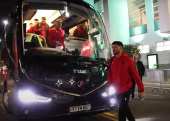 Ndeshja me Anglinë, kuqezinjtë stërviten sot në Londër