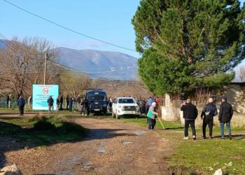 Kush ja u fsheh Banorëve Projektin e Ujësjellësit në Tragjasë / Dokumentat zyrtare: Sa litra ujë nxjerr burimi, kush favorizohet kur bien prurjet!