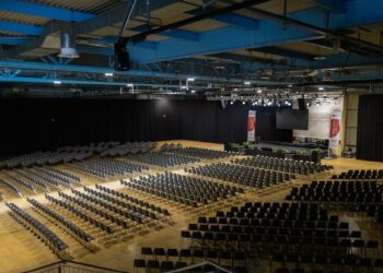 PD hap fushatën në Tiranë, PS vijon turin e Diasporës në FiereMalpensa