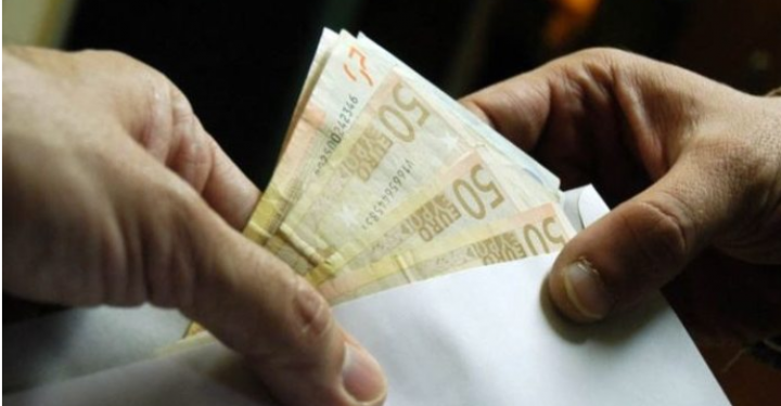 500 mijë Lekë për votën / Prokuroria Fier vë në hetim 38-vjeçarin. Arrestohet Marin Leka