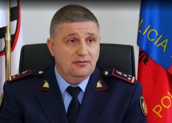 SPAK dhe BKH prangosin shefin e Rrugores së Tiranës me 2 Vartës