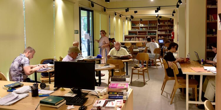 Veliaj: 8 biblioteka të reja në Tiranë, qendra të edukatës dhe debatit