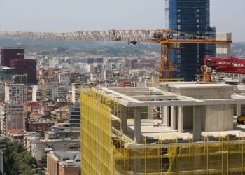 ndertime ne tirane, shqiperi