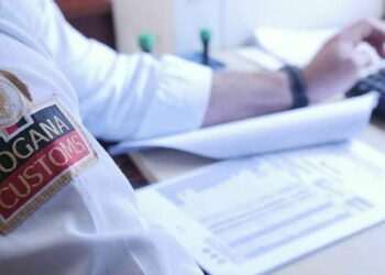 SKANDALI / DOGANA SHQIPTARE PJESË E GRUPIT KRIMINAL / Gruaja e Deputetit pjesë e evazionit 42 mil euro