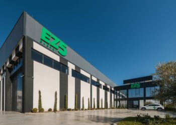 EZ5 Energy vendos standardin në Shqipëri: Magnelis® në zemër të strukturave diellore cilësore / PAMJET