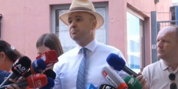 Pas 20 muajsh, GJKKO i heq arrestin. Malltezi: Do t’i falem Zotit, do kujdesem për fëmijët dhe do bëj palestër