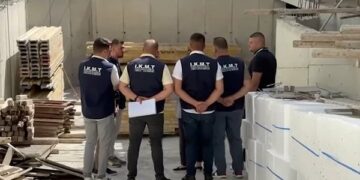 E Paralajmëroi Rama / IKMT rrethon pallatin 8 katësh në Vlorë, Ja kompania që shkeli lejen