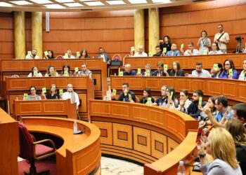 Me 50 vota / Erion Veliaj shkarkohet nga posti Kryebashkiakut