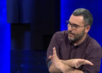 Nga kuotat e anëtarëve tek thesi i Buxhetit / Partia e Arlind Qorit kërkesë KQZ: “Na thoni sa lekë na takojnë, kur i marrim”