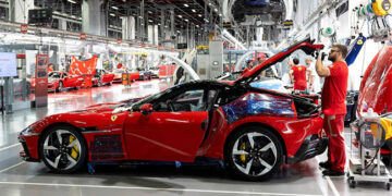 Ikona e Automobilave Italian preznaton modelin Elektrik / shitet për gjys milion euro