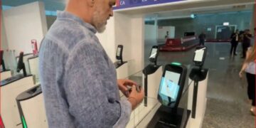 Rama: Aeroporti i Tiranës do të jetë i pari në Evropë me portë digjitale