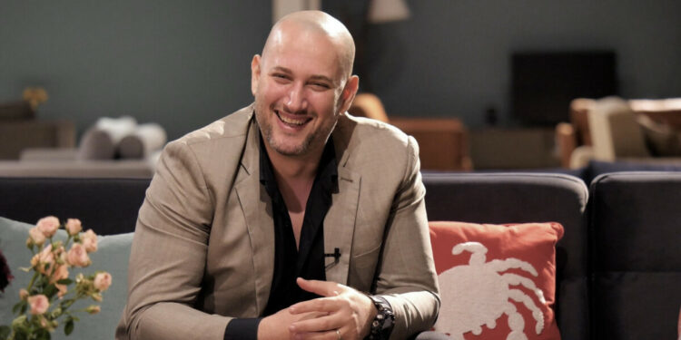 PD në gjurmët e Romës së Beppe Grillo / Në garë me Florjan BINAJ për Tiranën