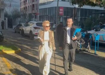 Avokati Redi Llajan dhunon rojen e gjykatës në Vlorë – Në GJKKO mbrotji Monikën / Reagon dhoma