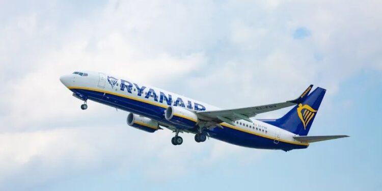 Shqipëria përfiton nga strategjia e re e Ryanair për tregjet me taksa më të ulëta