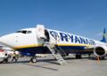 Je i apasionuar pas Fluturimit dhe Qiellit / RyanAir shpall 100 vende pune për Stjuardesa dhe Stjuardë