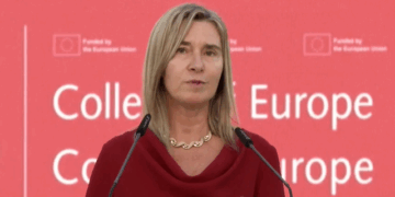 Pak ditë para Arrestit Mogherini Takoi Mirela Kumbaron / 200 mijë euro për bursa